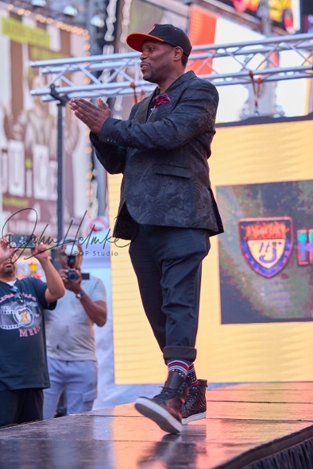 Dewry DuRoi, HealthJox, Times Square, NYFW